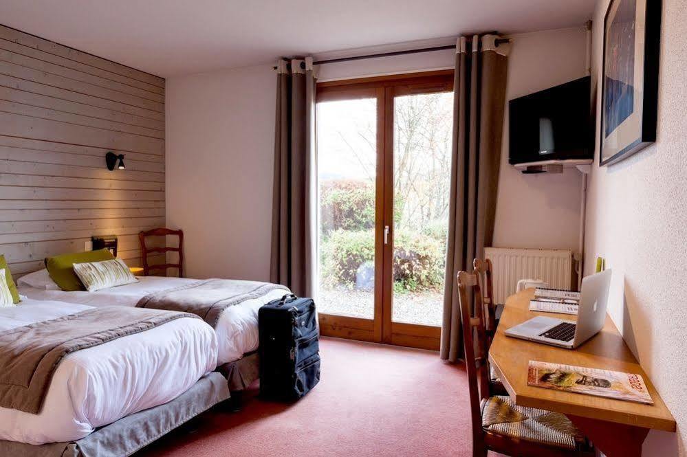Hotel Restaurant La Tour Dunières 外观 照片