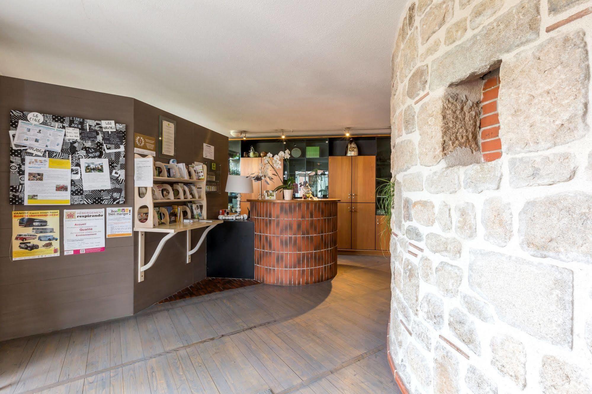 Hotel Restaurant La Tour Dunières 外观 照片